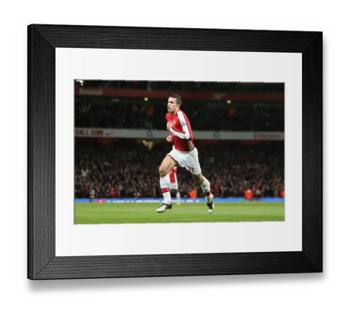 Framed Print : Robin van Persie's Thrilling Goal: Arsenal vs. Liverpool (21 / 12 / 2008)