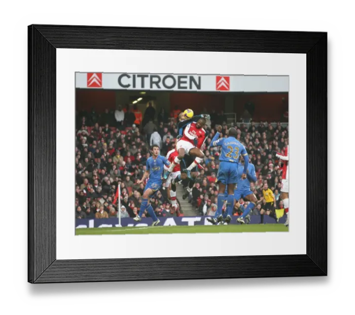 Framed Print : Gallas Scores the Stunner: Arsenal 1-0 Portsmouth, 2008 Framed Print : Gallas Scores the Stunner: Arsenal 1-0 Portsmouth, 2008