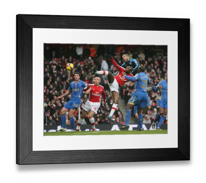 Framed Print : Gallas Scores the Stunner: Arsenal Leads 1-0 vs. Portsmouth, 2008 Framed Print : Gallas Scores the Stunner: Arsenal Leads 1-0 vs. Portsmouth, 2008