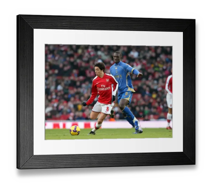 Framed Print : Samir Nasri (Arsenal) Papa Bouba Diop (Portsmouth)
