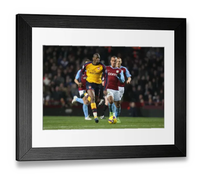 Framed Print : Diaby vs Agbonlahor: Stalemate at Villa Park, Arsenal vs Aston Villa, Barclays Premier League, 2008 Framed Print : Diaby vs Agbonlahor: Stalemate at Villa Park, Arsenal vs Aston Villa, Barclays Premier League, 2008