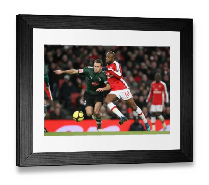 Framed Print : William Gallas (Arsenal) Karl Duguid (Plymouth)