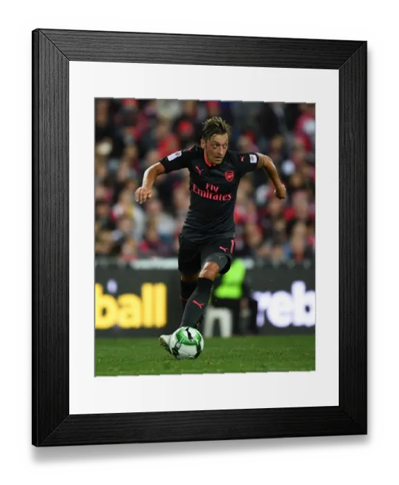 Framed Print : Mesut Ozil in Action: Sydney FC vs. Arsenal (2017) Framed Print : Mesut Ozil in Action: Sydney FC vs. Arsenal (2017)