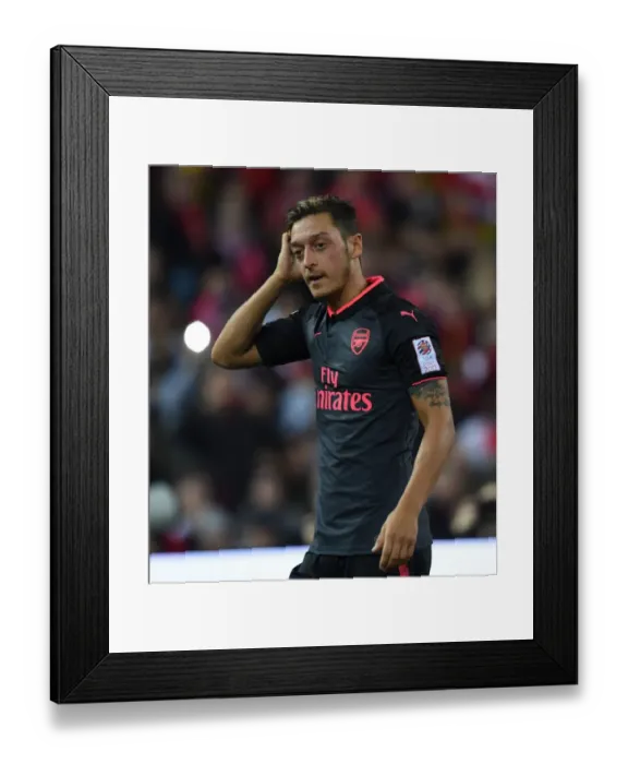 Framed Print : Mesut Ozil in Action: Sydney FC vs. Arsenal (2017) Framed Print : Mesut Ozil in Action: Sydney FC vs. Arsenal (2017)