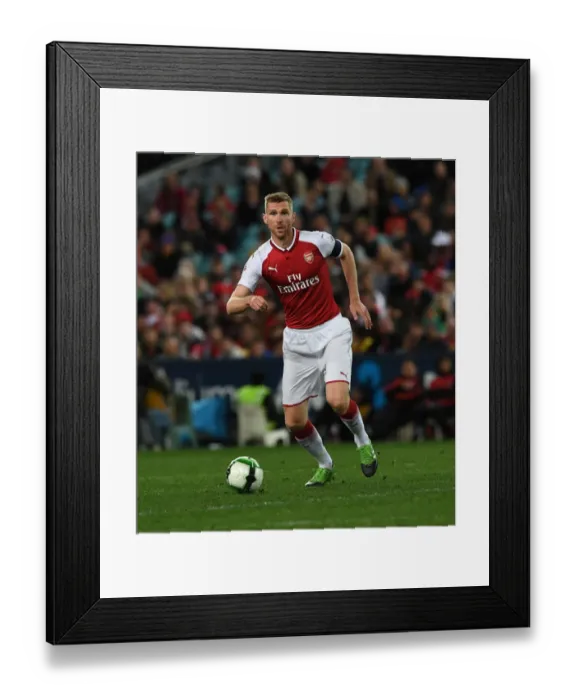 Framed Print : Per Mertesacker in Action: Arsenal vs. Western Sydney Wanderers, Sydney 2017 Framed Print : Per Mertesacker in Action: Arsenal vs. Western Sydney Wanderers, Sydney 2017