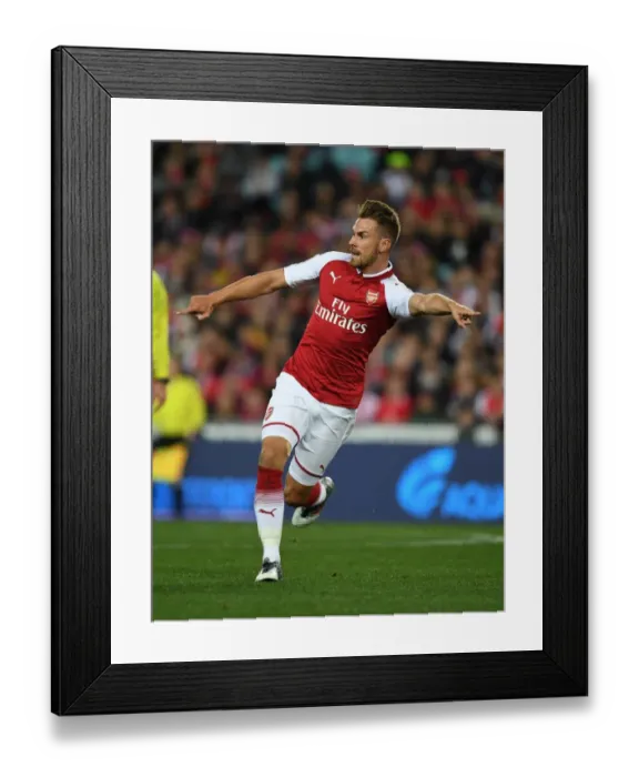 Framed Print : Aaron Ramsey: In Action against Western Sydney Wanderers, Sydney 2017 Framed Print : Aaron Ramsey: In Action against Western Sydney Wanderers, Sydney 2017