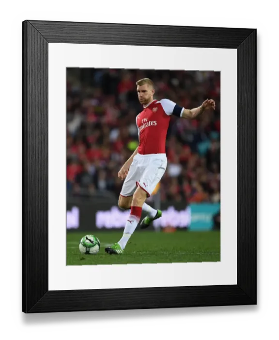 Framed Print : Per Mertesacker in Action: Arsenal vs. Western Sydney Wanderers, Sydney 2017 Framed Print : Per Mertesacker in Action: Arsenal vs. Western Sydney Wanderers, Sydney 2017