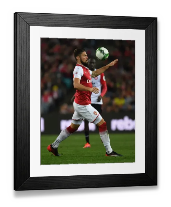 Framed Print : Olivier Giroud in Action: Arsenal vs. Western Sydney Wanderers, Sydney 2017 Framed Print : Olivier Giroud in Action: Arsenal vs. Western Sydney Wanderers, Sydney 2017