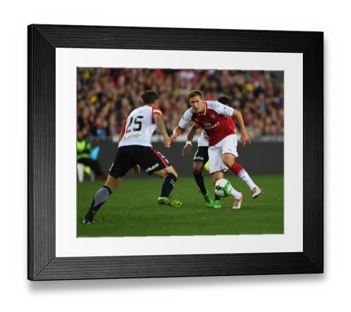 Framed Print : Krystian Bielik Clashes with Chris Herd: Sydney Wanderers vs. Arsenal (2017-18)