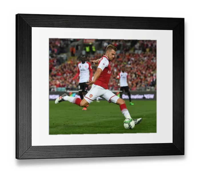 Framed Print : Arsenal's Aaron Ramsey in Action against Western Sydney Wanderers, Sydney 2017 Framed Print : Arsenal's Aaron Ramsey in Action against Western Sydney Wanderers, Sydney 2017