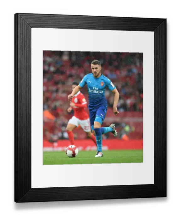 Framed Print : Aaron Ramsey in Action: Arsenal vs. SL Benfica, Emirates Cup 2017-18 Framed Print : Aaron Ramsey in Action: Arsenal vs. SL Benfica, Emirates Cup 2017-18