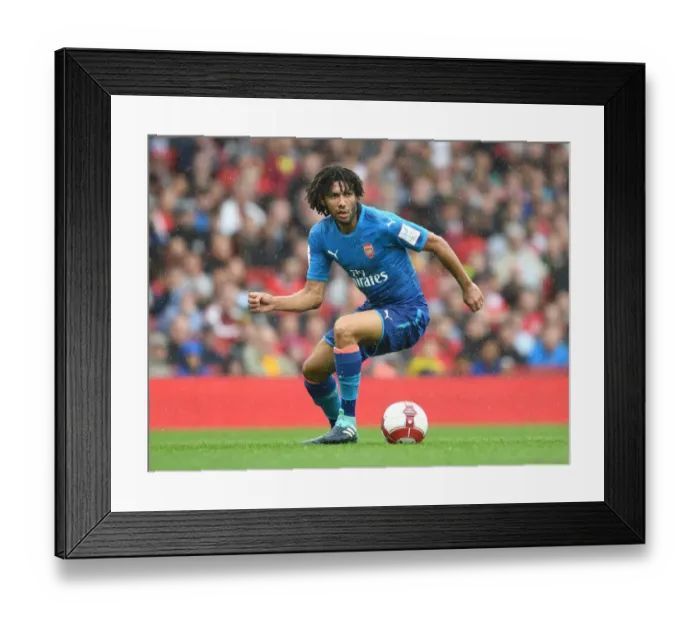 Framed Print : Mohamed Elneny in Action: Arsenal vs SL Benfica - Emirates Cup 2017-18
