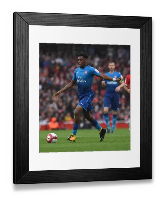 Framed Print : Alex Iwobi's Star Turn: Arsenal's Impressive Performance Against SL Benfica in Emirates Cup