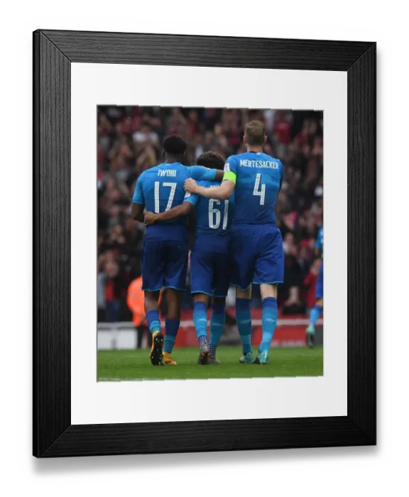 Framed Print : Alex Iwobi and Per Mertesacker congratulate Reiss Nelson on his assist. Arsenal 5