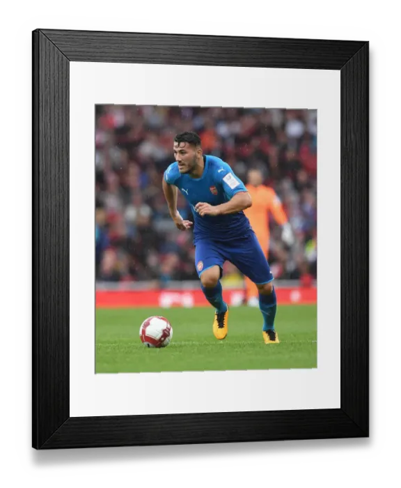 Framed Print : Sead Kolasinac in Action: Arsenal vs SL Benfica, Emirates Cup 2017-18 Framed Print : Sead Kolasinac in Action: Arsenal vs SL Benfica, Emirates Cup 2017-18