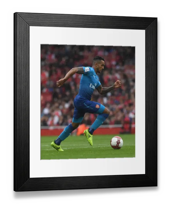 Framed Print : Theo Walcott in Action: Arsenal vs SL Benfica, Emirates Cup 2017-18 Framed Print : Theo Walcott in Action: Arsenal vs SL Benfica, Emirates Cup 2017-18
