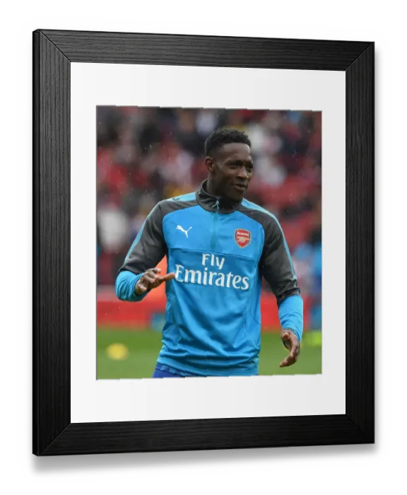 Framed Print : Danny Welbeck Prepares for Arsenal's Emirates Cup Clash Against SL Benfica