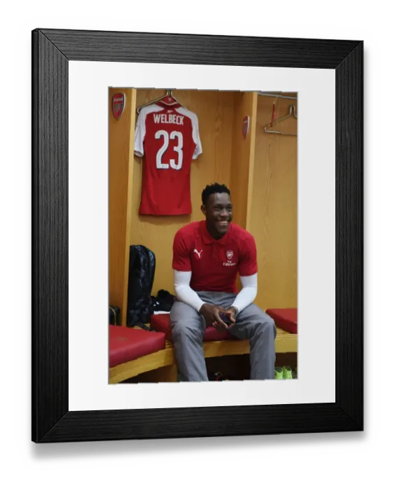 Framed Print : Danny Welbeck in Arsenal's Home Changing Room Before Arsenal v Sevilla FC - Emirates Cup 2017-18 Framed Print : Danny Welbeck in Arsenal's Home Changing Room Before Arsenal v Sevilla FC - Emirates Cup 2017-18