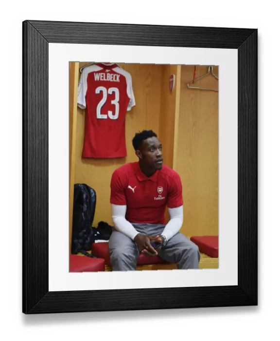 Framed Print : Arsenal v Sevilla FC - Emirates Cup