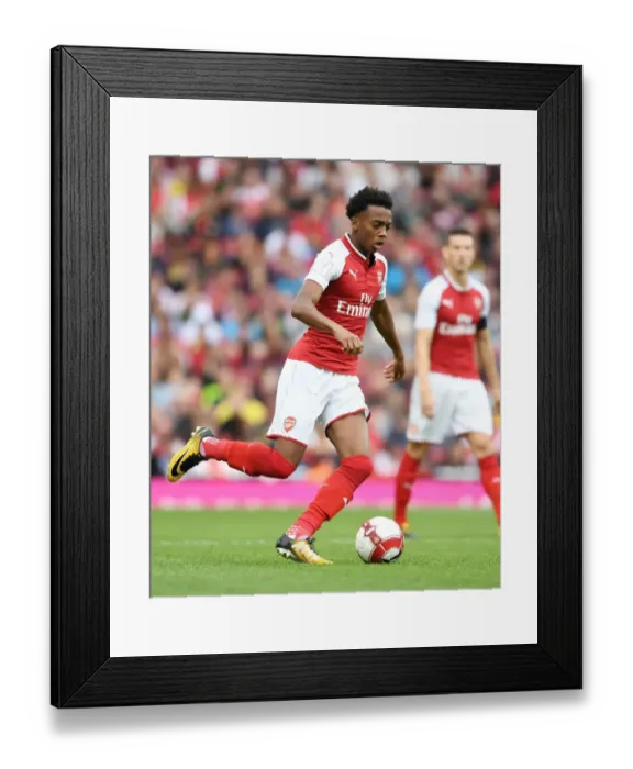Framed Print : Joe Willock: In Action for Arsenal Against Sevilla FC - Emirates Cup 2017-18 Framed Print : Joe Willock: In Action for Arsenal Against Sevilla FC - Emirates Cup 2017-18