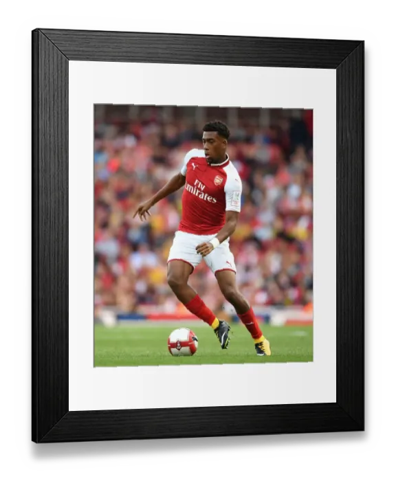 Framed Print : Alex Iwobi in Action: Arsenal vs Sevilla - Emirates Cup 2017-18 Framed Print : Alex Iwobi in Action: Arsenal vs Sevilla - Emirates Cup 2017-18