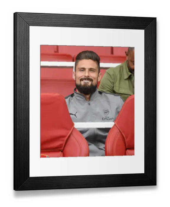 Framed Print : Olivier Giroud: Arsenal Football Club vs Sevilla FC - Emirates Cup 2017-18