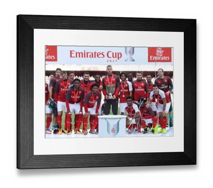 Framed Print : Per Mertesacker Celebrates Emirates Cup Victory with Arsenal