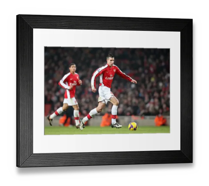 Framed Print : Robin van Persie Scores the Thrilling Winner: Arsenal 1-0 Bolton Wanderers, Barclays Premier League, Emirates Stadium (January 10, 2009)