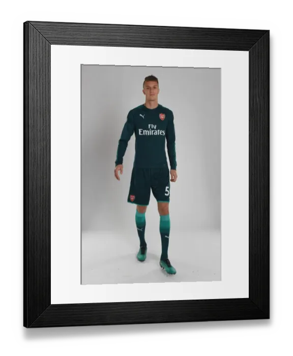 Framed Print : Arsenal FC 2017-18 Team: Matt Macey's Photocall