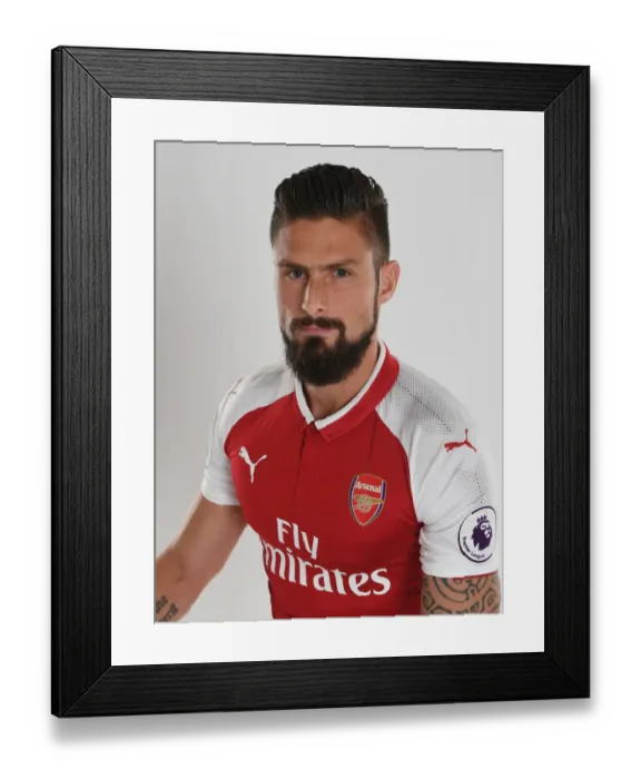 Framed Print : Olivier Giroud at Arsenal 2017-18 Team Photocall