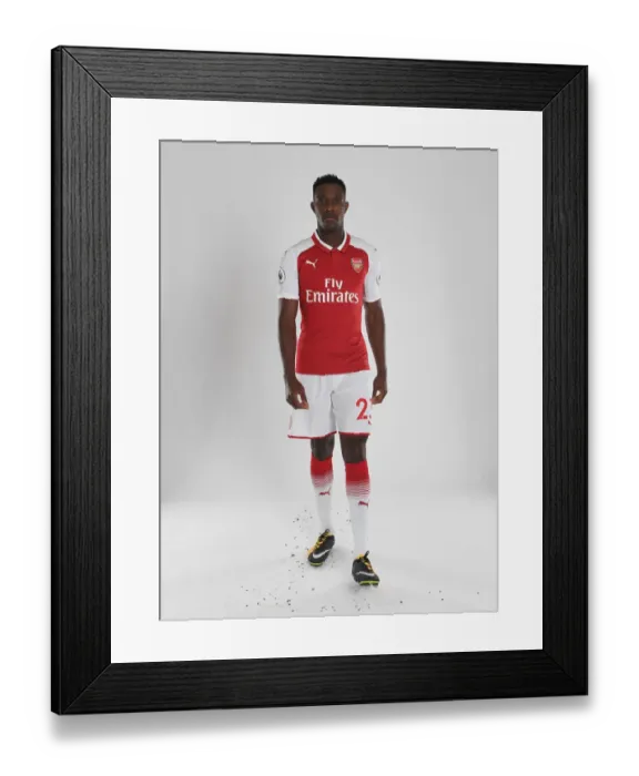 Framed Print : Danny Welbeck at Arsenal 2017-18 Team Photocall