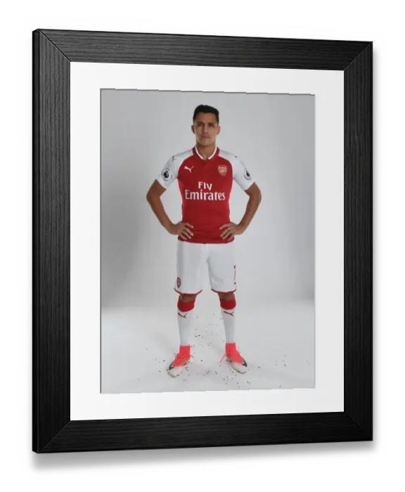 Framed Print : Arsenal Football Club 2017-18: Alexis Sanchez at Team Photocall Framed Print : Arsenal Football Club 2017-18: Alexis Sanchez at Team Photocall
