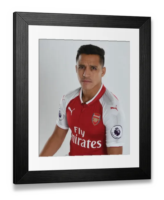 Framed Print : Alexis Sanchez's Arsenal Team Photocall 2017-18 Framed Print : Alexis Sanchez's Arsenal Team Photocall 2017-18