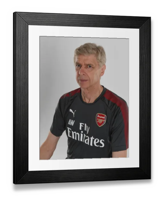 Framed Print : Arsene Wenger at Arsenal 1st Team Photocall (2017-18) Framed Print : Arsene Wenger at Arsenal 1st Team Photocall (2017-18)
