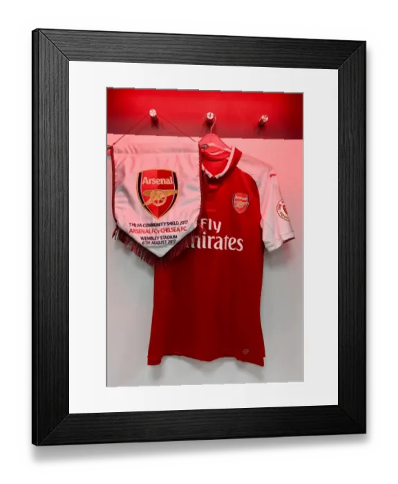 Framed Print : Arsenal Shirt and Pennant: FA Community Shield Showdown - Chelsea vs Arsenal (2017-18) Framed Print : Arsenal Shirt and Pennant: FA Community Shield Showdown - Chelsea vs Arsenal (2017-18)