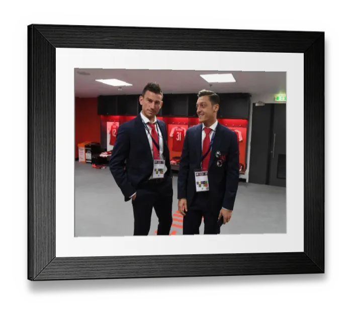Framed Print : Arsenal Duo Koscielny and Ozil: Pre-Match Focus in Arsenal Changing Room (FA Community Shield 2017 vs Chelsea)
