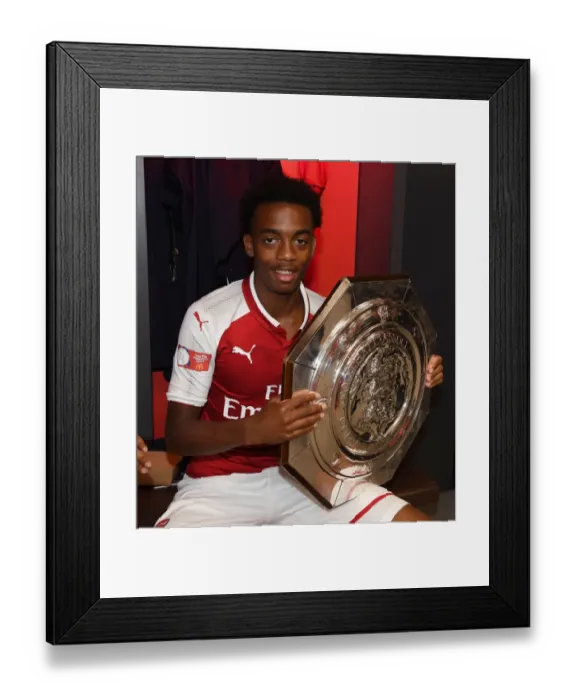 Framed Print : Joe Willock Celebrates Arsenal's FA Community Shield Victory over Chelsea Framed Print : Joe Willock Celebrates Arsenal's FA Community Shield Victory over Chelsea