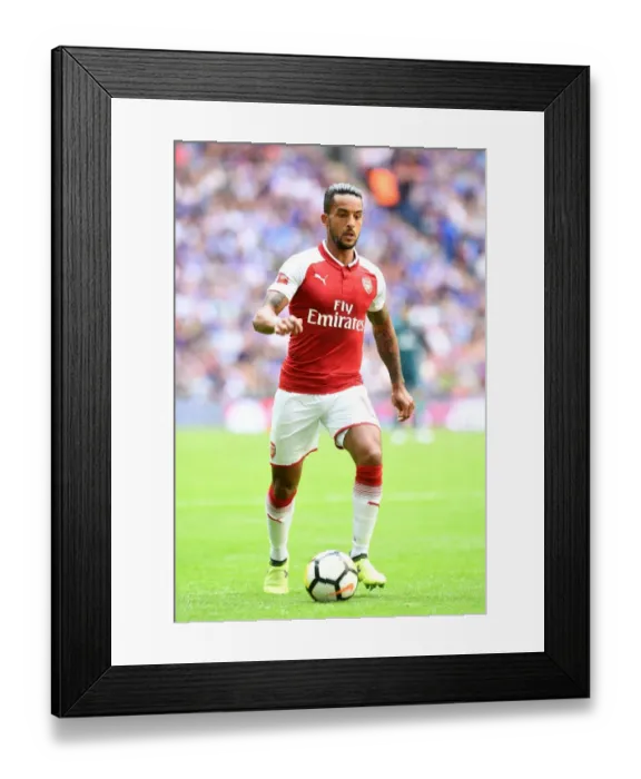 Framed Print : Theo Walcott in Action: Arsenal vs. Chelsea - FA Community Shield 2017-18 Framed Print : Theo Walcott in Action: Arsenal vs. Chelsea - FA Community Shield 2017-18