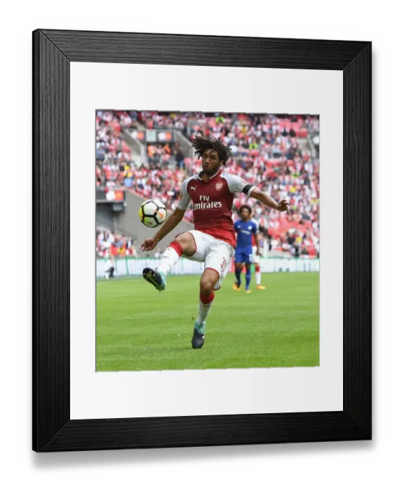 Framed Print : Mohamed Elneny: In Action for Arsenal Against Chelsea - FA Community Shield 2017-18 Framed Print : Mohamed Elneny: In Action for Arsenal Against Chelsea - FA Community Shield 2017-18