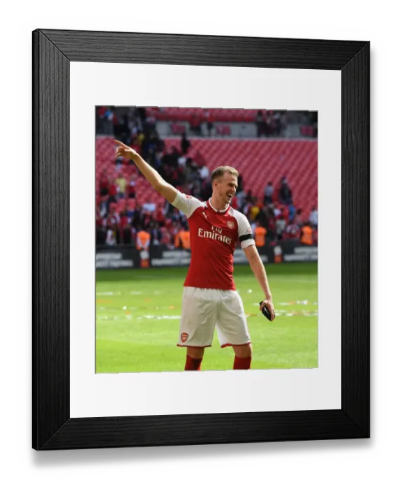 Framed Print : Rob Holding Reacts After Arsenal's FA Community Shield Loss to Chelsea (2017-18)