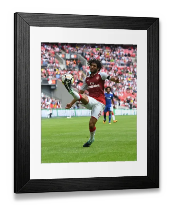 Framed Print : Mohamed Elneny in Action: Arsenal vs. Chelsea - FA Community Shield 2017-18
