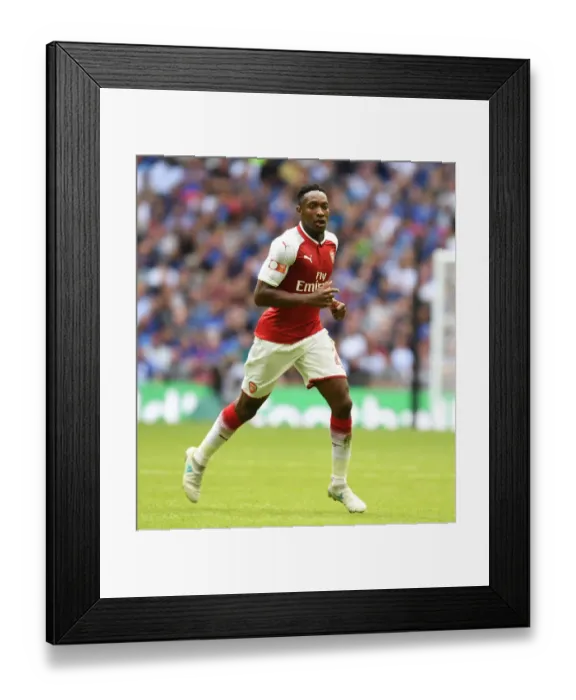 Framed Print : Arsenal's Danny Welbeck in FA Community Shield Clash Against Chelsea