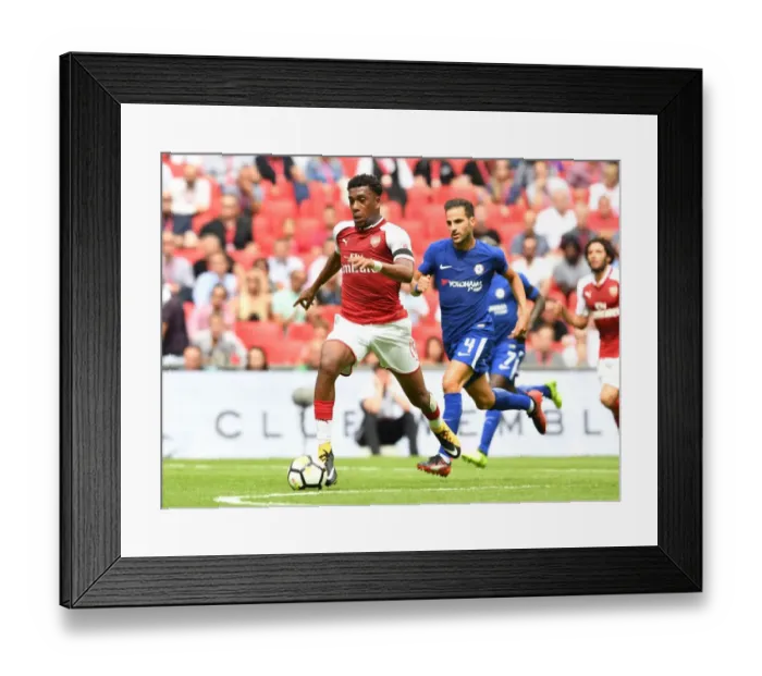 Framed Print : Alex Iwobi in Action: Arsenal vs. Chelsea - FA Community Shield 2017-18 Framed Print : Alex Iwobi in Action: Arsenal vs. Chelsea - FA Community Shield 2017-18