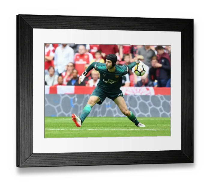 Framed Print : Focused Cech: Arsenal's Goalkeeper in FA Community Shield Clash Against Chelsea (2017-18)