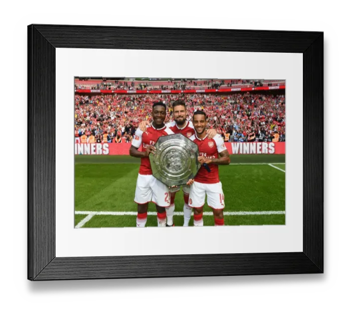 Framed Print : Arsenal Trio: Welbeck, Giroud, Walcott - FA Community Shield 2017-18