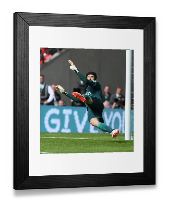 Framed Print : Petr Cech (Arsenal) during the penalty shoot out. Arsenal 1: 1 Chelsea. Arsenal win 4