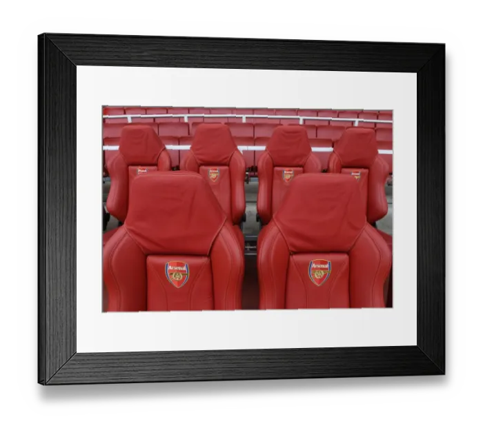 Framed Print : Arsenal Dugout: Pre-Match Atmosphere at Emirates Stadium (Premier League 2017-18: Arsenal vs Leicester City)