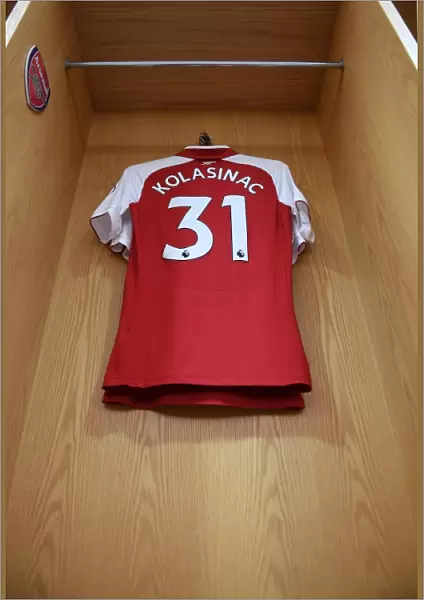Sead Kolasinac (Arsenal). Arsenal 4: 3 Leicester City. Premier League. Emirates Stadium