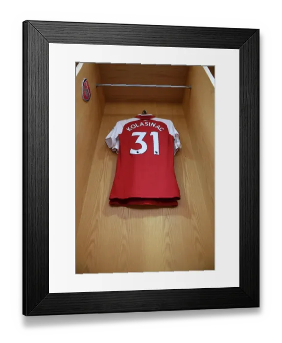 Framed Print : Sead Kolasinac (Arsenal). Arsenal 4: 3 Leicester City. Premier League. Emirates Stadium