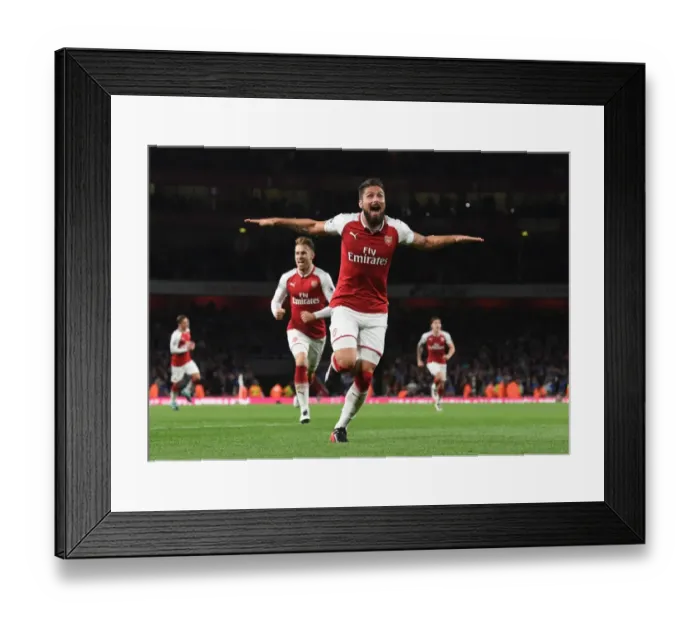 Framed Print : Giroud's Brace: Arsenal Secures Dramatic 4-3 Win over Leicester City